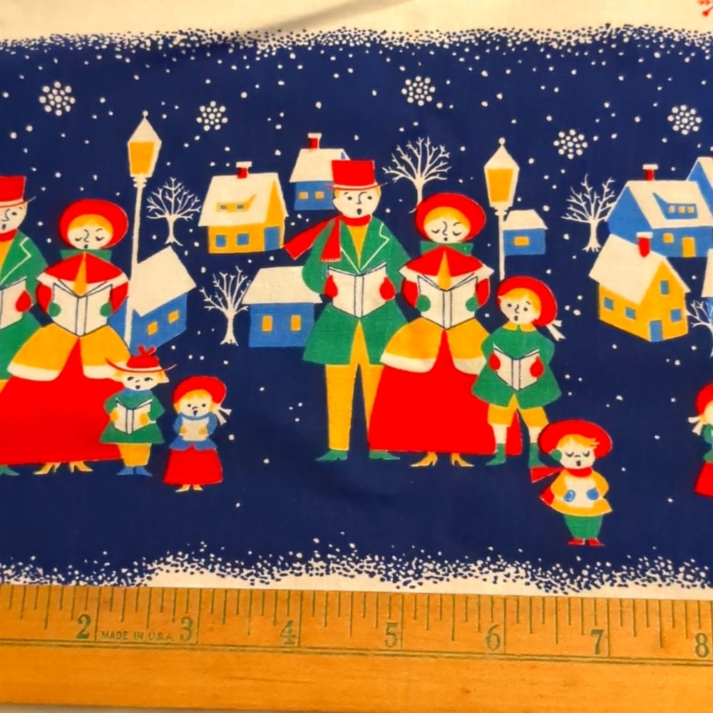 Tablecloth, Christmas festive white w. red snowflakes & border print.